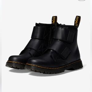 Dr. Martens Easy On girls Combat boot/ 1460/ New